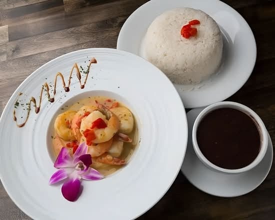 Camarones Al Ajillo.