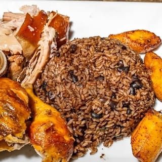 Pernil, Pollo a La Brasa & Moro (Mix Rice)