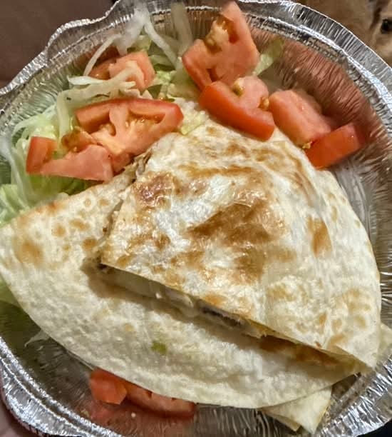 Pollo Quesadilla.