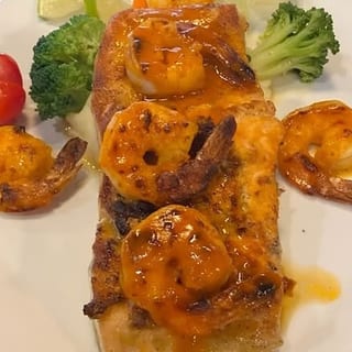 Camarones y Salmon Combination Platter