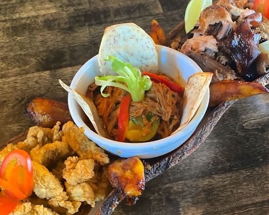 Tour of Havana Combination Platter.