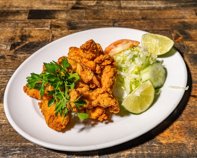 Chicharron De Pollo Sin Hueso Lunch.